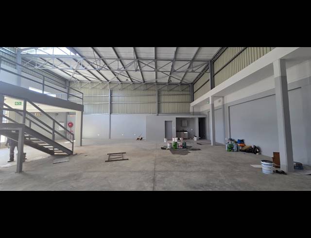 316M² WAREHOUSE TO LET IN RIVERSIDE PARK